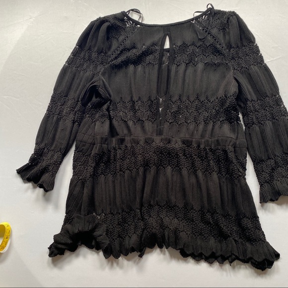 free peole fire island Crochet Ruffle Top Size Small - Picture 10 of 10